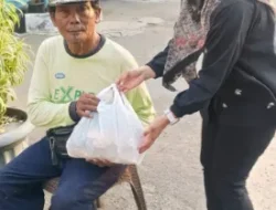 BRI BO Lebak Bulus Rutin dan Konsisten Berbagi Paket Sembako Lewat Jumat Berkah