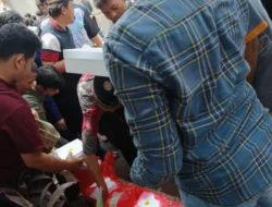Melalui BRI Peduli, BRI BO Fatmawati Tebarkan Kebahagiaan Lewat Jumat Berkah